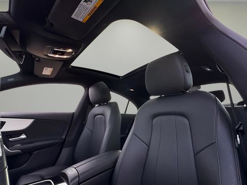 Used 2025 Mercedes-Benz CLA 250 image 22