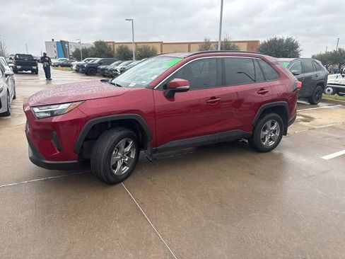 Used 2024 Toyota RAV4 XLE w/ Convenience Package image 7