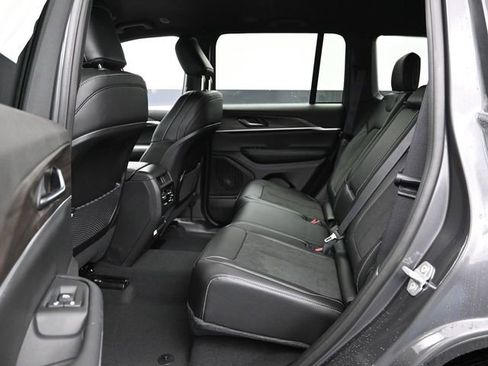 New 2026 Jeep Grand Cherokee Altitude AWD/4WD image 23