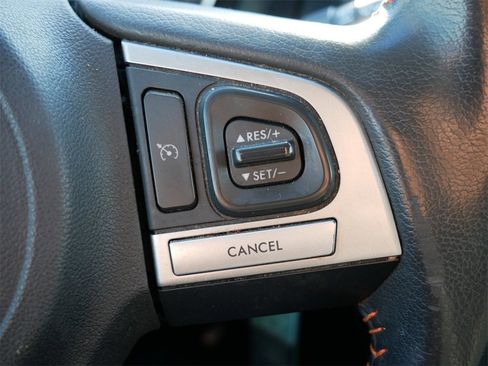 Used 2017 Subaru Crosstrek 2.0i Premium image 24