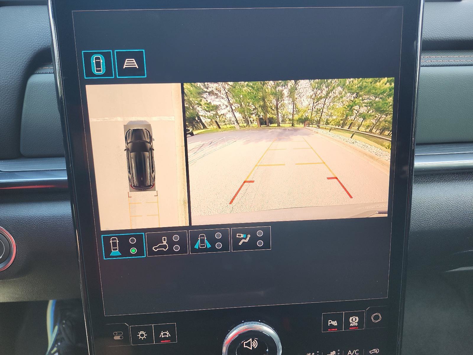 New 2027 GMC Terrain AT4 w/ Convenience Package III AWD/4WD image 15