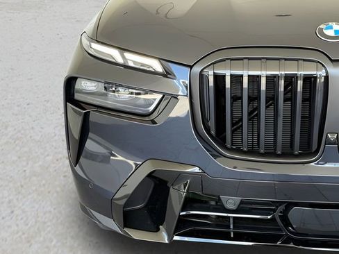 Used 2026 BMW X7 xDrive40i image 3