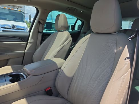 Used 2023 Maserati Grecale GT AWD/4WD image 26