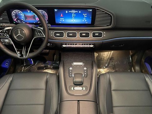 Used 2026 Mercedes-Benz GLS 450 4MATIC image 25