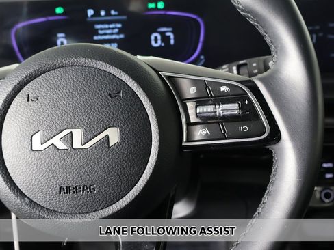 Used 2025 Kia Seltos S image 4