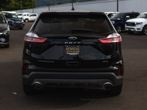 Used 2024 Ford Edge Titanium image 9