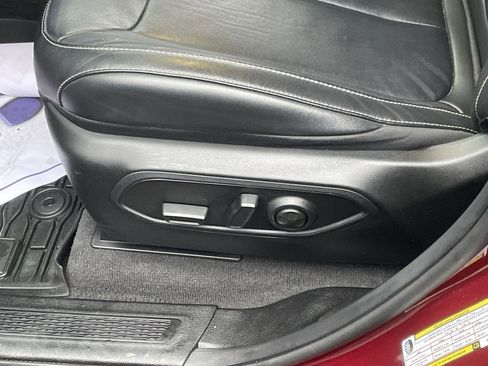 Used 2022 Jeep Grand Cherokee L Limited image 28