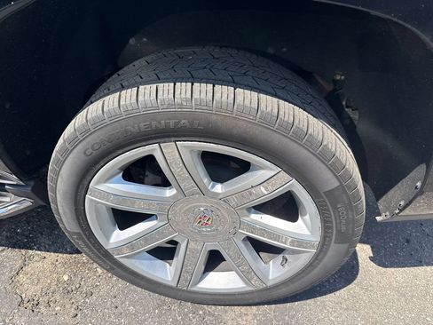 Used 2015 Cadillac Escalade Luxury AWD/4WD image 31