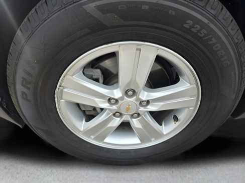 Used 2020 Chevrolet Trax LS w/ Tint and Cruise Package image 9