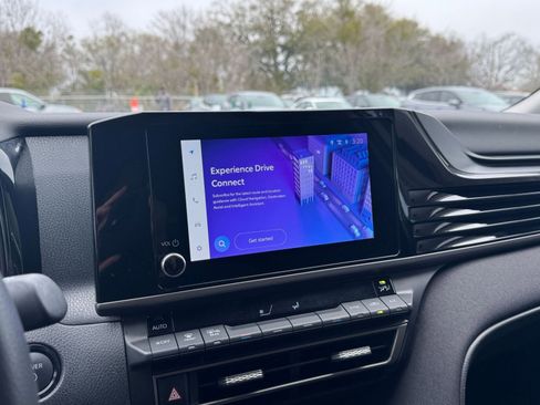 Used 2025 Toyota Camry LE image 15