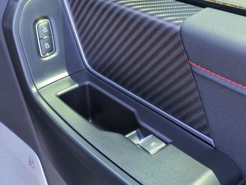 Used 2025 Ford F150 Raptor AWD/4WD image 42