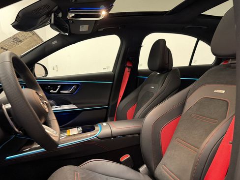 Used 2026 Mercedes-Benz E 53 AMG e 4MATIC Sedan image 5