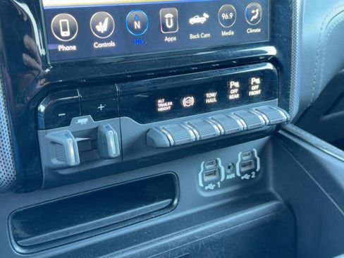 Used 2021 RAM 3500 Limited image 27