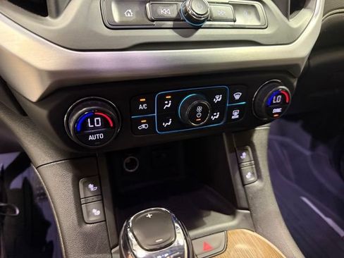Certified 2019 GMC Acadia SLE FWD image 21