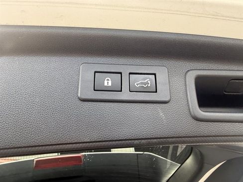 Used 2020 Subaru Forester Touring AWD/4WD image 30