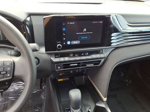 Certified 2025 Toyota Camry LE FWD image 8