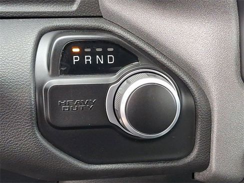 Used 2024 RAM 2500 Tradesman w/ Chrome Appearance Group image 9