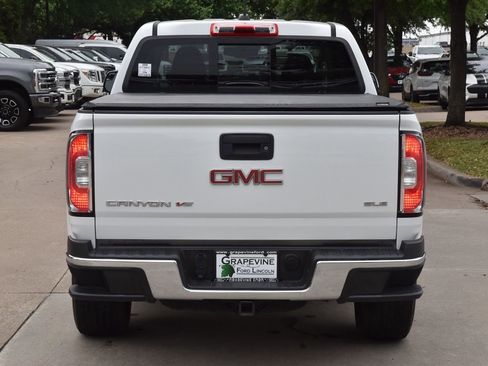 Used 2018 GMC Canyon SLE w/ SLE Convenience Package RWD image 9