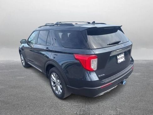 Certified 2023 Ford Explorer XLT w/ Equipment Group 202A AWD/4WD image 7