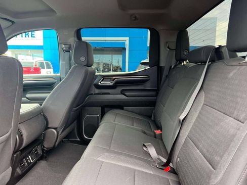 Used 2023 Chevrolet Silverado 1500 LT AWD/4WD image 13