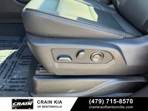 Used 2026 GMC Yukon Denali w/ Sun & Power Step Package AWD/4WD image 11