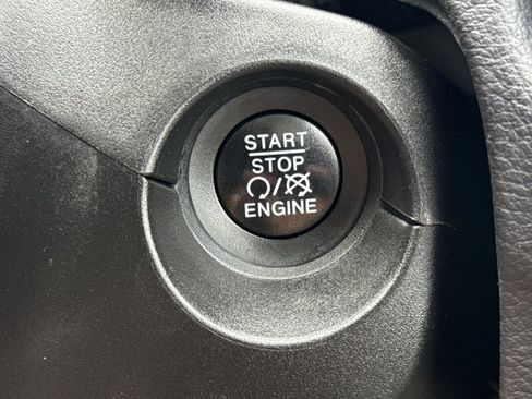 Used 2017 Jeep Compass Limited AWD/4WD image 24