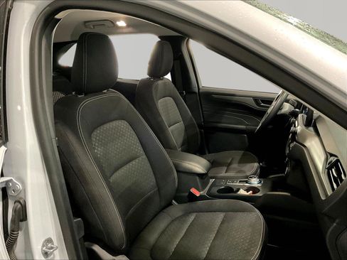 Used 2025 Ford Escape Active FWD image 27
