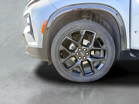 Used 2025 Chevrolet Traverse RS AWD/4WD image 29