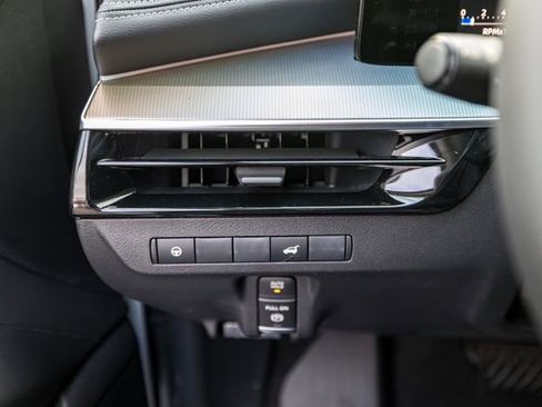 New 2026 Nissan Murano SL image 12