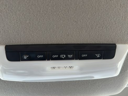 Certified 2025 Nissan Versa S w/ S Plus Package FWD image 22