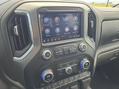 Used 2023 GMC Sierra 3500 Denali w/ Denali Ultimate Package AWD/4WD image 21