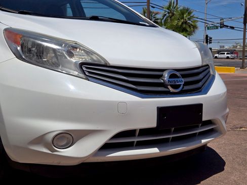 Used 2016 Nissan Versa Note SV FWD image 5