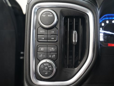 Used 2020 GMC Sierra 1500 SLT w/ SLT Premium Plus Package AWD/4WD image 22