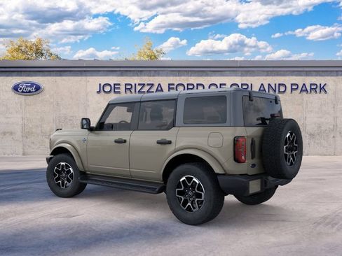 New 2026 Ford Bronco Outer Banks AWD/4WD image 4
