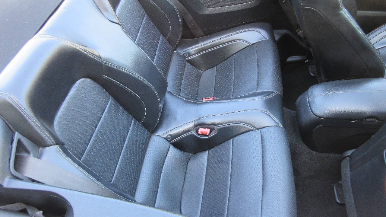 Used 2019 Ford Mustang Premium w/ Equipment Group 201A RWD image 19