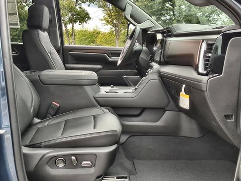 New 2025 GMC Sierra 2500 Denali w/ Denali Reserve Package image 29