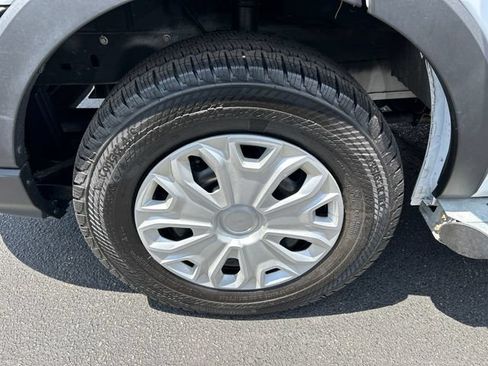 Used 2024 Ford Transit 250 Low Roof w/ Exterior Upgrade Package RWD image 8