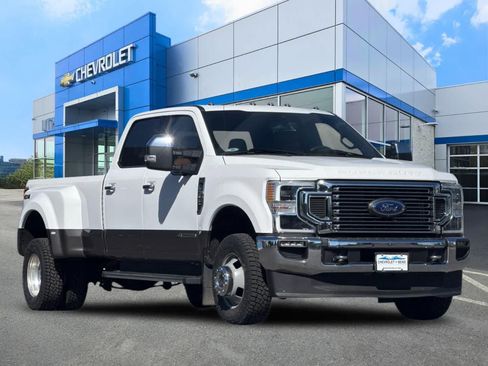 Used 2021 Ford F350 King Ranch w/ King Ranch Ultimate Package AWD/4WD image 9