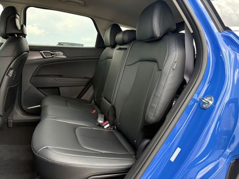 New 2026 Kia Sportage EX FWD image 13