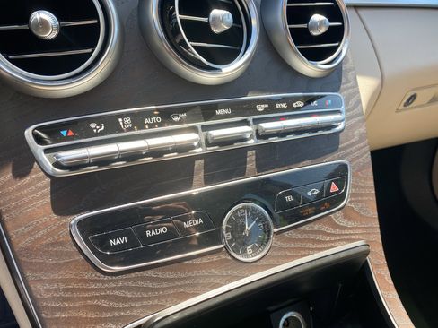 Used 2021 Mercedes-Benz C 300 Sedan image 39