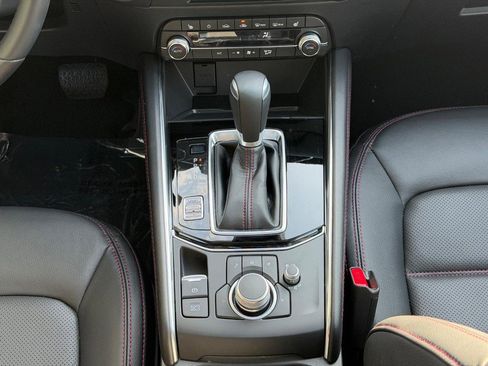 Used 2025 MAZDA CX-5 Carbon Edition image 15