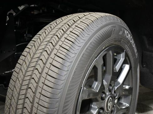 New 2026 Toyota Tundra Platinum AWD/4WD image 11