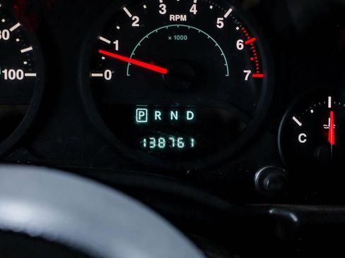 Used 2007 Jeep Wrangler X image 24