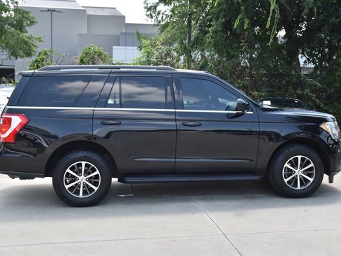 Used 2021 Ford Expedition XLT RWD image 6