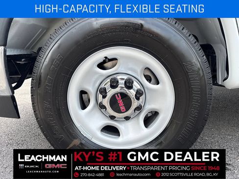 New 2026 GMC Savana 3500 LT w/ LT Preferred Equipment Group RWD image 30