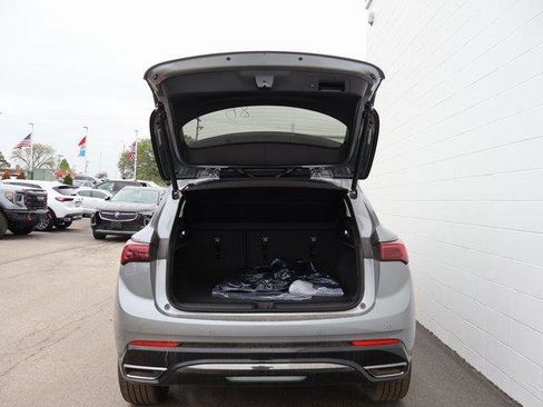 New 2025 Buick Envision Sport Touring image 10