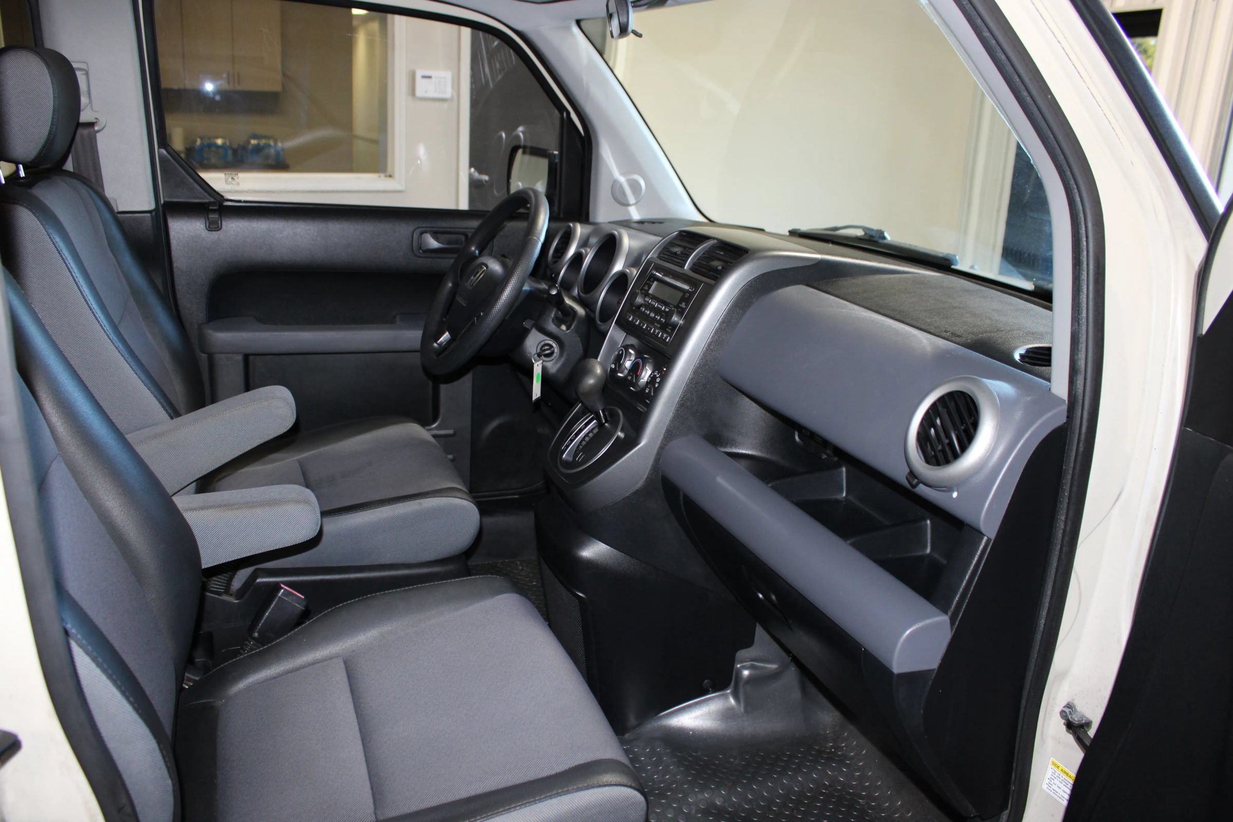 Used 2005 Honda Element EX image 25