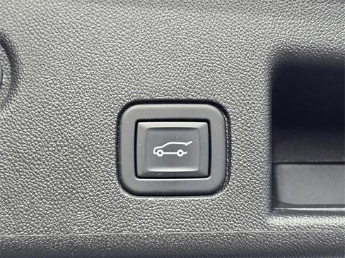 Used 2022 Chevrolet Equinox LT image 27