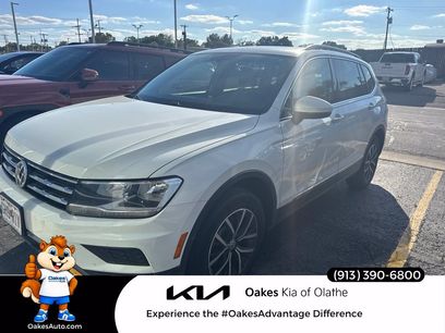 Used 2021 Volkswagen Tiguan SE w/ Panoramic Sunroof Package