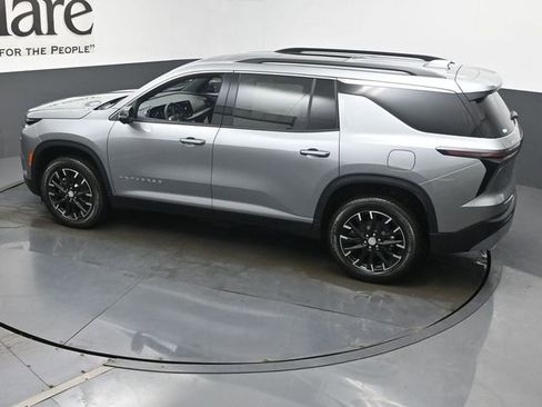 New 2026 Chevrolet Traverse LT w/ Sun and Wheel Package FWD image 21